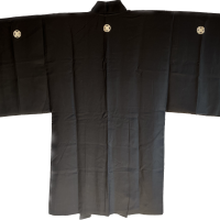 Antique haori soie noire takanohane montsuki torii miyajima homme1
