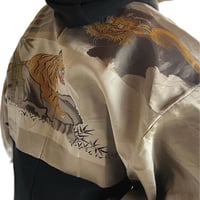 Haori japonais homme antique soie noire agarifuji montsuki tigre vs dragon 10
