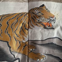 Haori japonais homme antique soie noire agarifuji montsuki tigre vs dragon 3