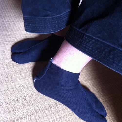 Tabi ninjutsu sashiko noir coton made in japan ninjutsushop